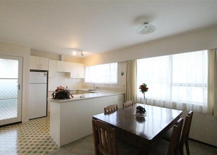  at 1/16 Regent Street, Papatoetoe, Manukau City, Auckland