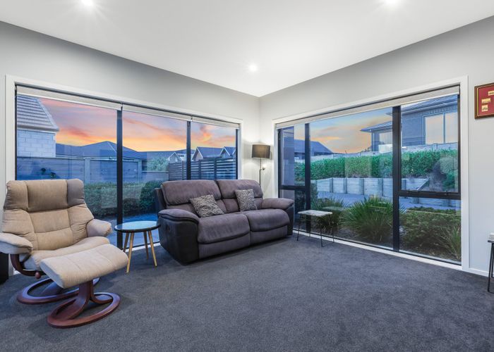  at 55 Queen Charlotte Drive, Aotea, Porirua