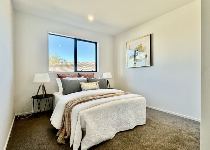  at 5/145 Carlisle Road, Northcross, North Shore City, Auckland