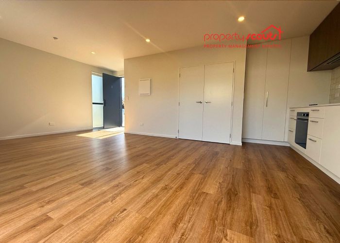  at 2/527 Hereford Street, Linwood, Christchurch City, Canterbury