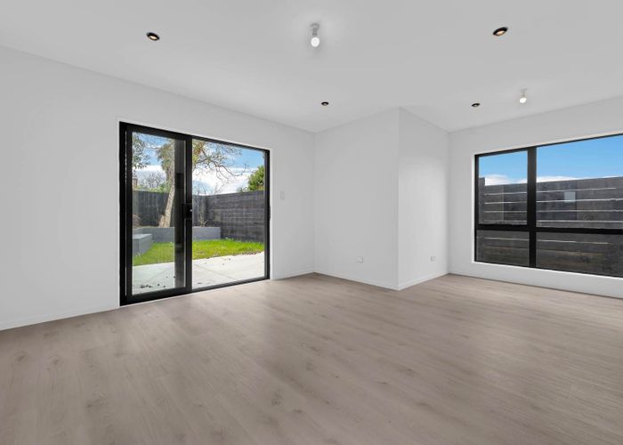  at 51a Fitzwater Place, Henderson, Waitakere City, Auckland