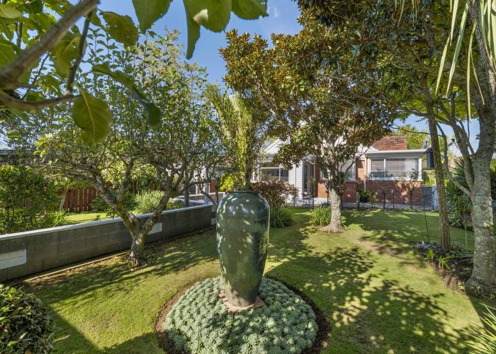  at 59 Somerset Street, Brooklands, New Plymouth, Taranaki