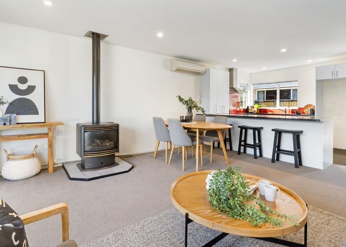  at 2A Vivian Street, Burwood, Christchurch City, Canterbury