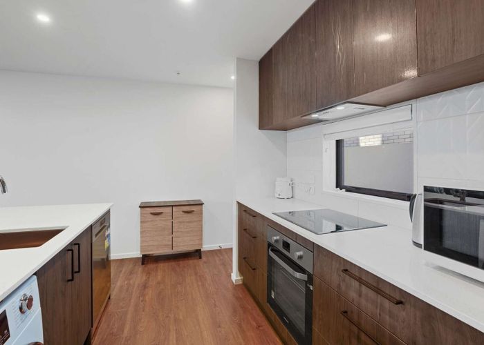  at 4/327 Lincoln Road, Addington, Christchurch City, Canterbury