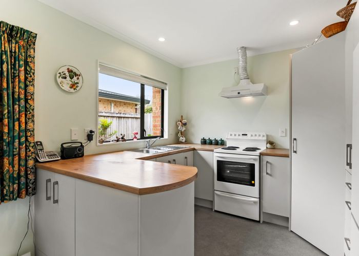  at 33/42 Main Road, Tawa, Wellington, Wellington