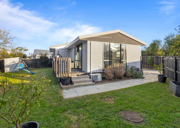  at 1/8 Marinich Drive, Ranui, Waitakere City, Auckland