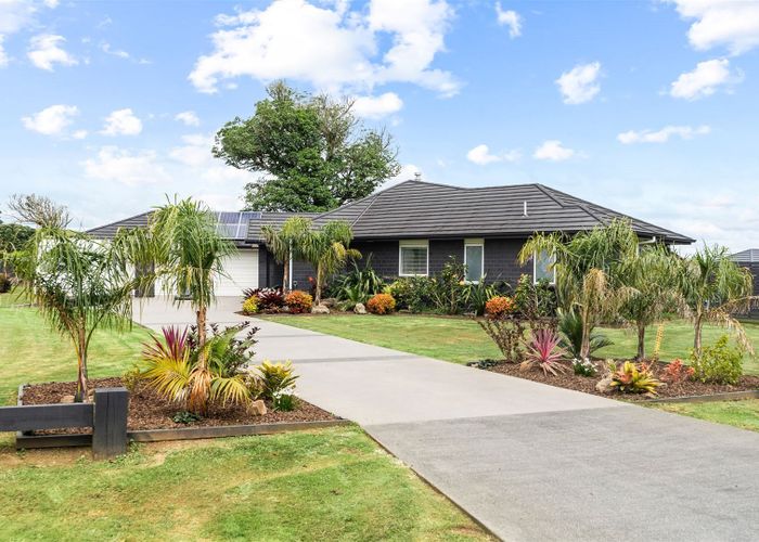  at 8 Heartstone Place, Kamo