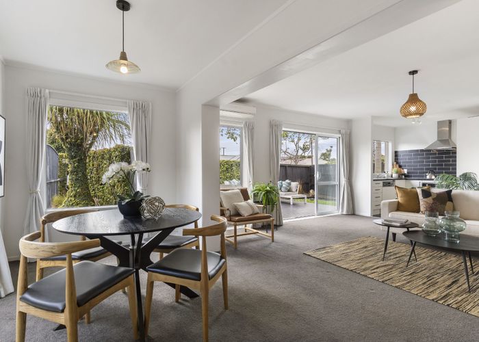  at 1/28 Wairau Avenue, Avondale, Auckland