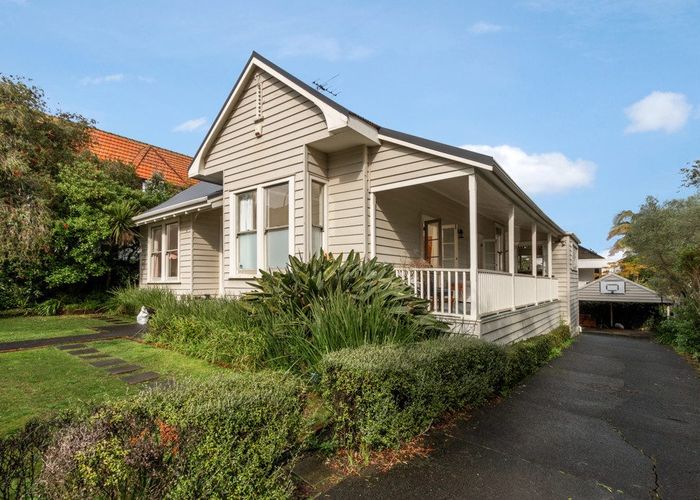  at 4 Hamilton Road, Herne Bay, Auckland City, Auckland