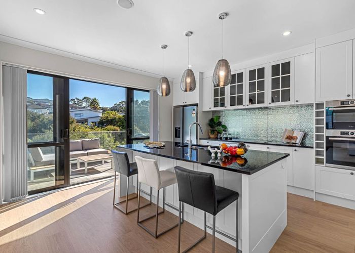  at 30 Para Close, Fairview Heights, Auckland