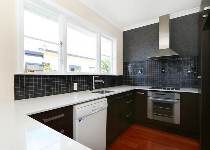  at 166 College Street, West End, Palmerston North, Manawatu / Whanganui