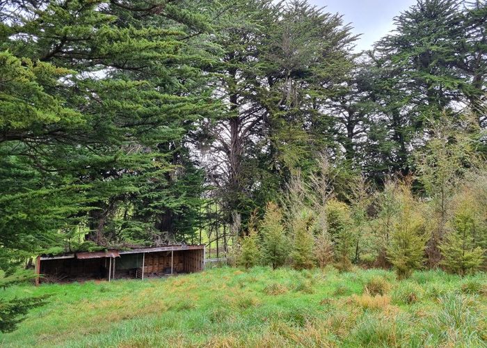  at 77 Romahapa Road, Balclutha, Clutha, Otago