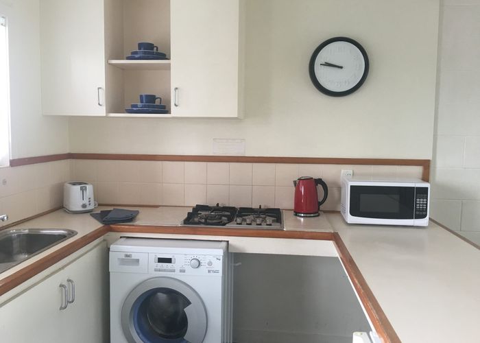  at 303/2 Maungawhau Road, Newmarket, Auckland City, Auckland