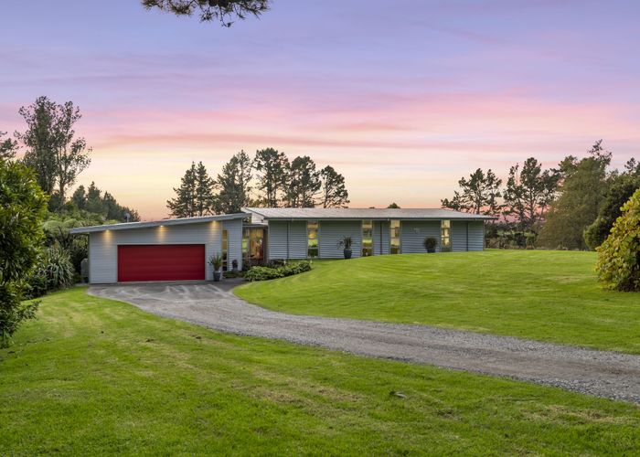  at 299 Surrey Hill Road, Oakura, New Plymouth, Taranaki