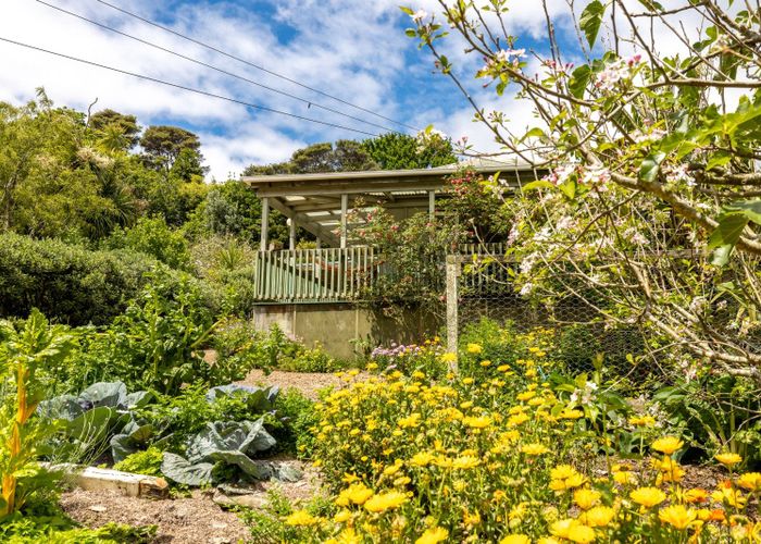  at 17 Crescent Road East, Ostend, Waiheke Island