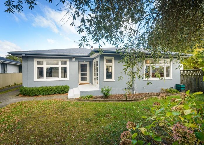  at 118 Pahiatua Street, Hokowhitu, Palmerston North