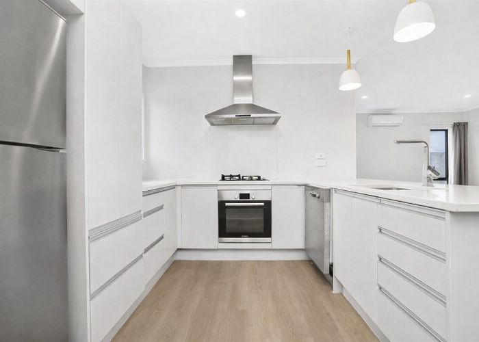  at 12 Springside Court, Huntington, Hamilton, Waikato