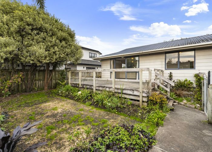  at 35B Berwyn Avenue, Takanini, Papakura, Auckland