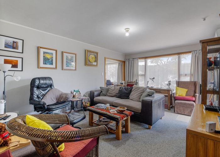  at 11 Reynolds Avenue, Bishopdale, Christchurch
