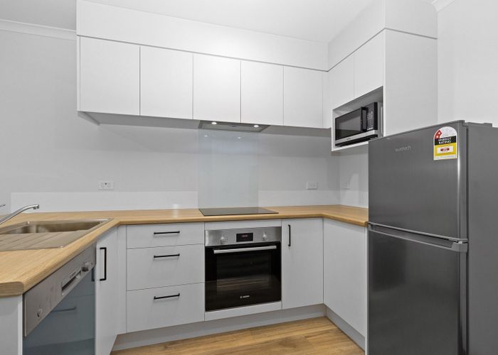  at 2/150 Te Rapa Road, Beerescourt, Hamilton