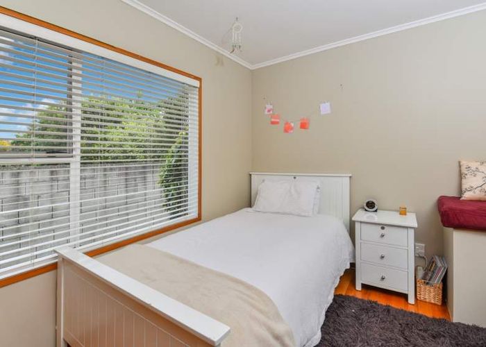  at 12 Currey Crescent, Milford, North Shore City, Auckland