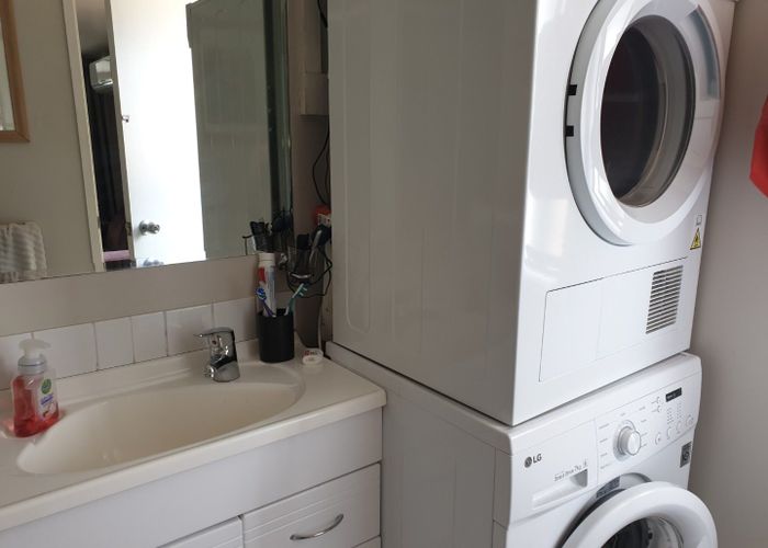  at 38A Normanton Street, Glenfield, North Shore City, Auckland