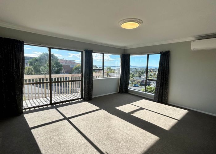  at 2/84 Sunrise Avenue, Mairangi Bay, North Shore City, Auckland