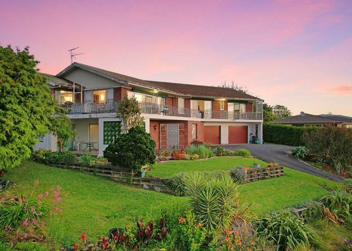  at 7 Gibbs Crescent, Papakura, Papakura, Auckland