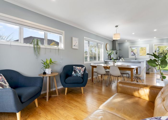  at 11 Roby Street, Te Atatu Peninsula, Waitakere City, Auckland