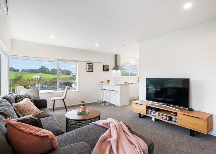  at 1/15 Imogene Way, Half Moon Bay, Manukau City, Auckland