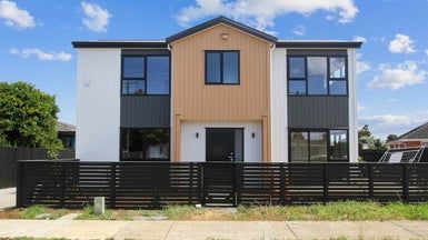  at 8 Daniel Avenue, Mangere East, Auckland