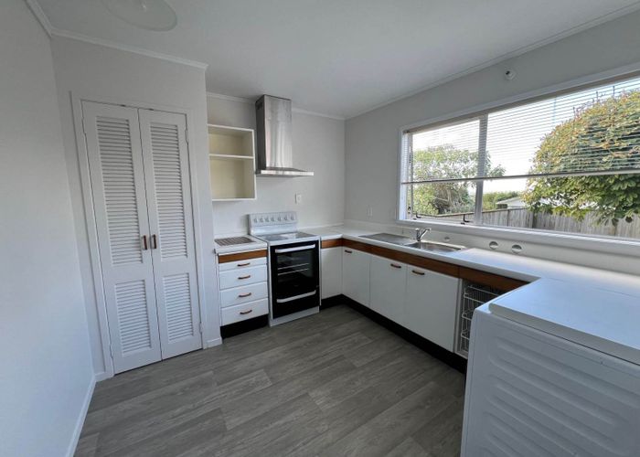  at 41 Manhattan Heights, Glendene, Waitakere City, Auckland