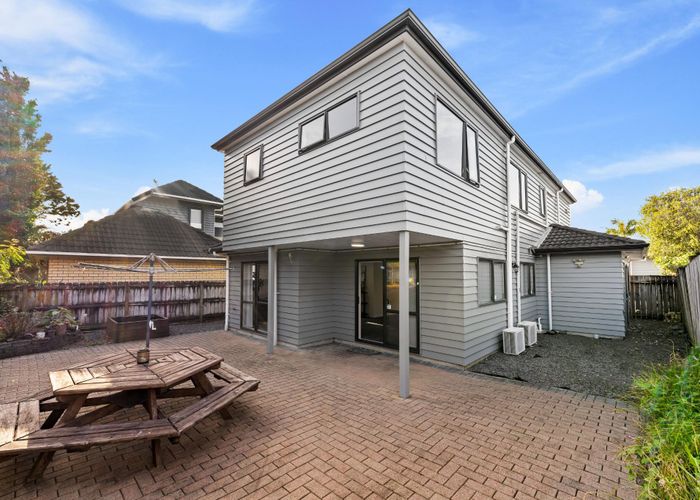  at 2/19a Arran Street, Avondale, Auckland City, Auckland