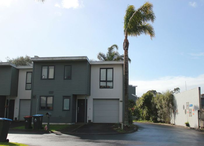  at 34 Saintly Lane, Avondale, Auckland City, Auckland