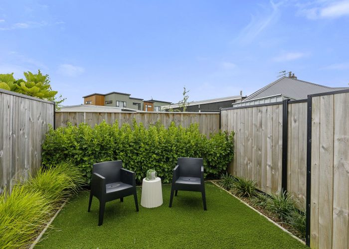  at 5/4 Johnston Grove , Taita, Lower Hutt, Wellington