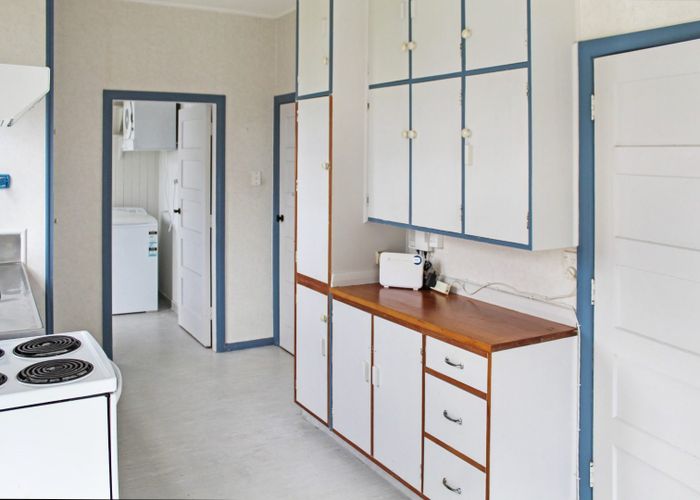  at 64 Manson Street, Terrace End, Palmerston North, Manawatu / Whanganui