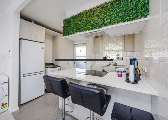  at 2/40 Panama Road, Mount Wellington, Auckland City, Auckland