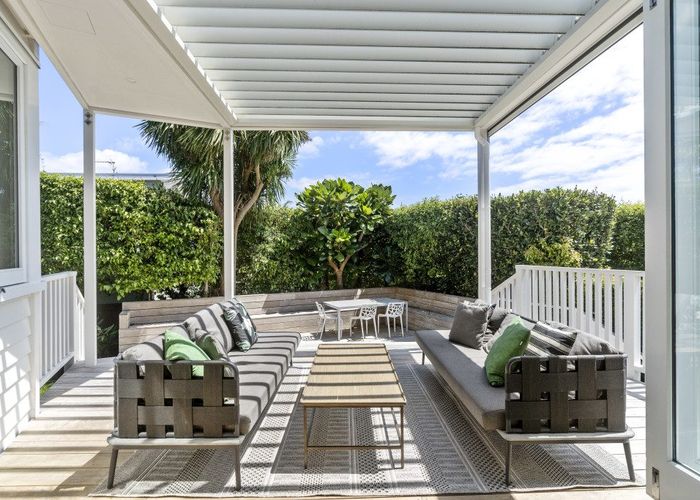  at 40 Livingstone Street, Westmere, Auckland