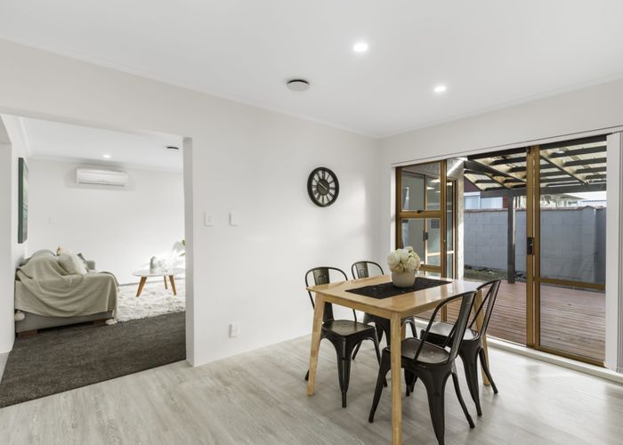  at 13 Honey Place, Weymouth, Auckland