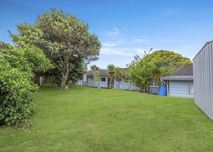  at 3 Harford Place, Pakuranga Heights, Auckland