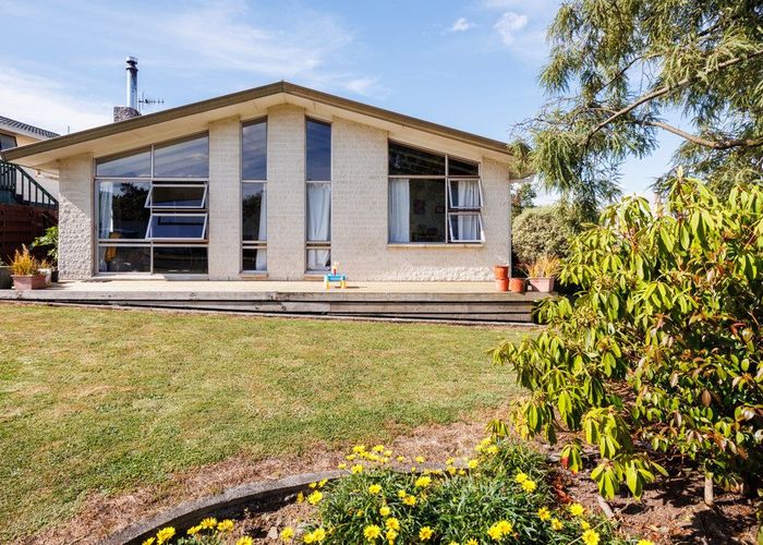 at 3 Rangeview Place, Feilding, Feilding