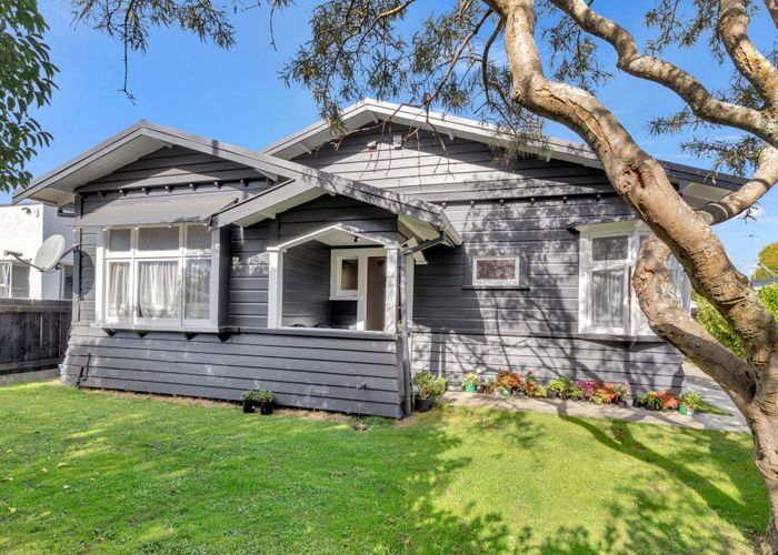  at 194 Ferguson Street, West End, Palmerston North, Manawatu / Whanganui