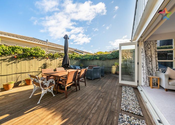  at 27 Hinau Street, Woburn, Lower Hutt