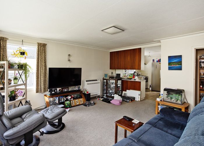  at 1/237 Queens Drive, Windsor, Invercargill