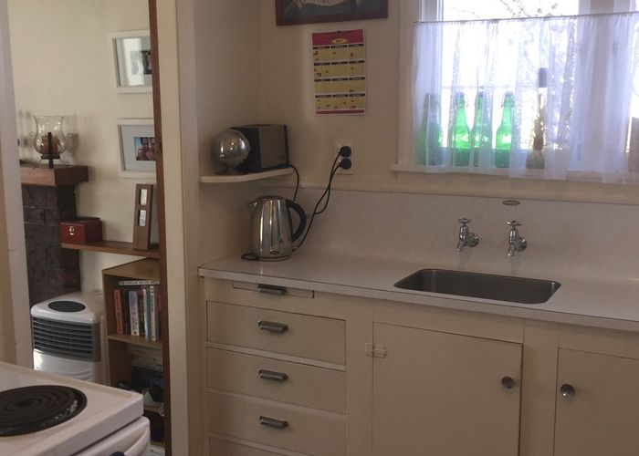  at 64 Great North Road, Saint Johns Hill, Whanganui