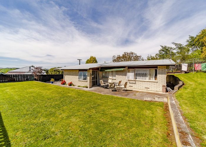 Free property data for 114 Porangahau Road, Waipukurau homes.co.nz