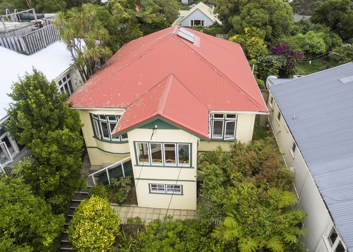  at 17 Fairview Crescent, Kelburn, Wellington