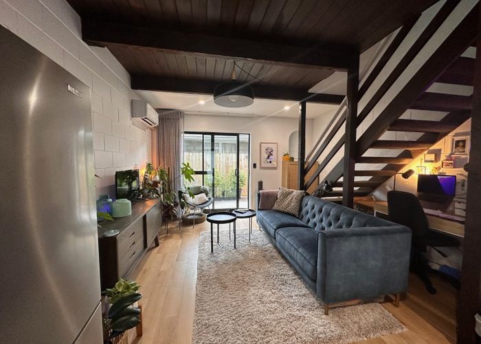  at 2/9 Sherborne Street, St Albans, Christchurch