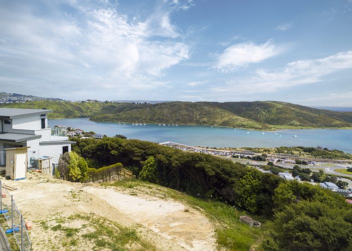  at 23 Seascape View, Paremata, Porirua