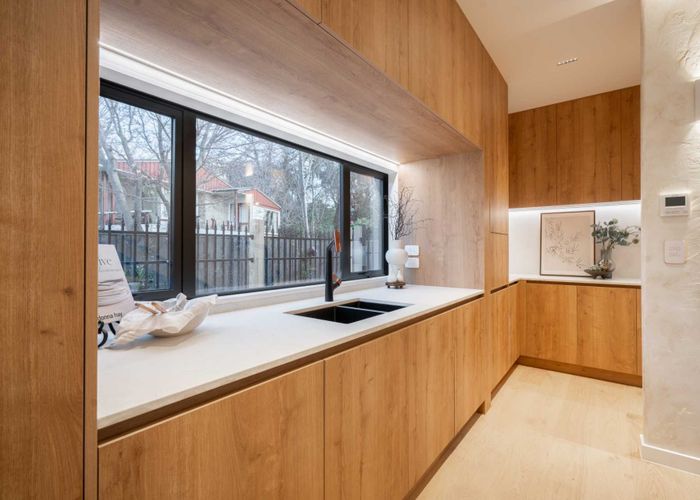  at 8 Girvan Street, Fendalton, Christchurch City, Canterbury